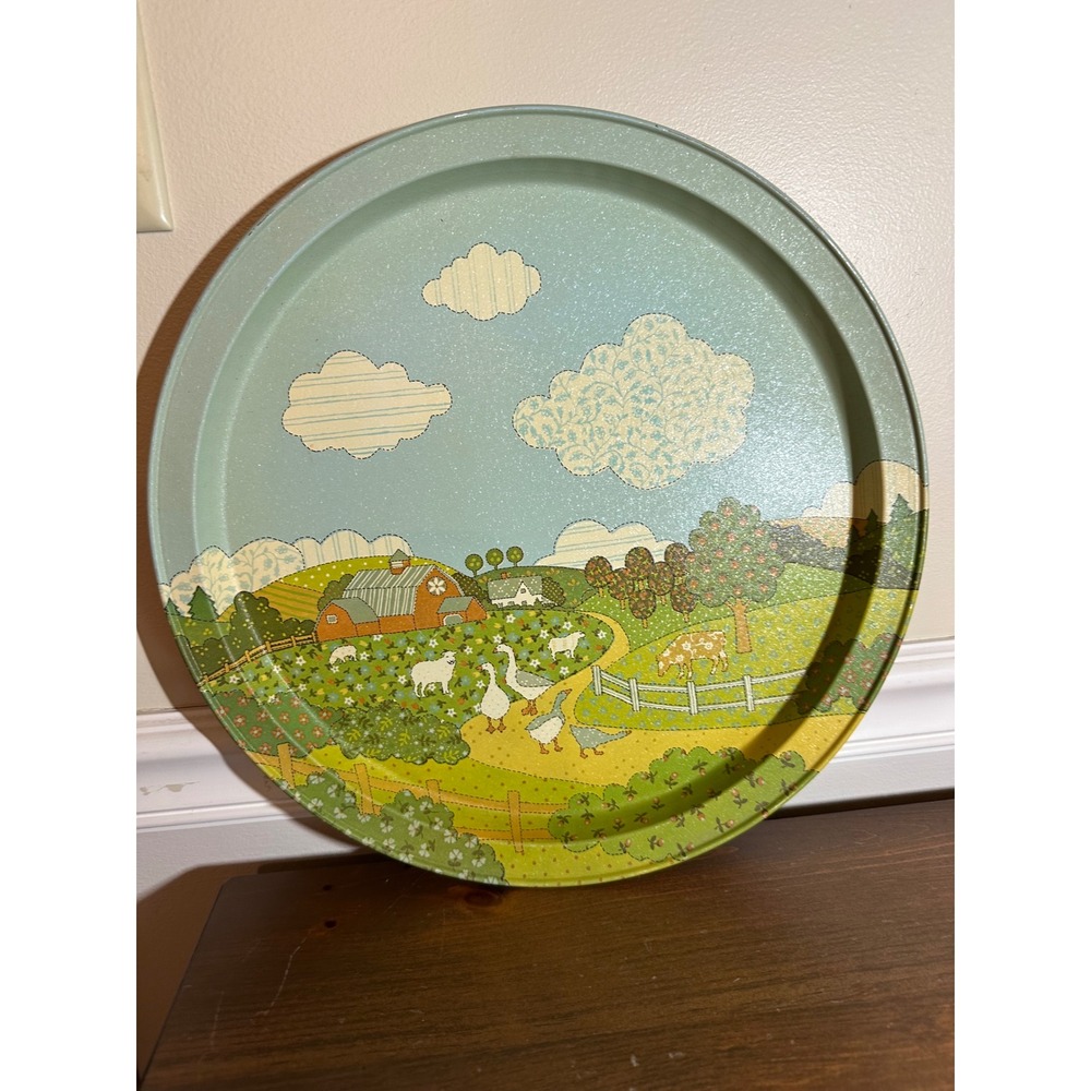 Vintage Potpourri Press Country Farm Scene Metal Serving Tray Round Tin Green
